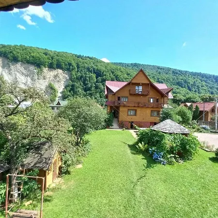 у тараса і лесі Yaremche