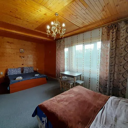 Maison d'hôtes у тараса і лесі *