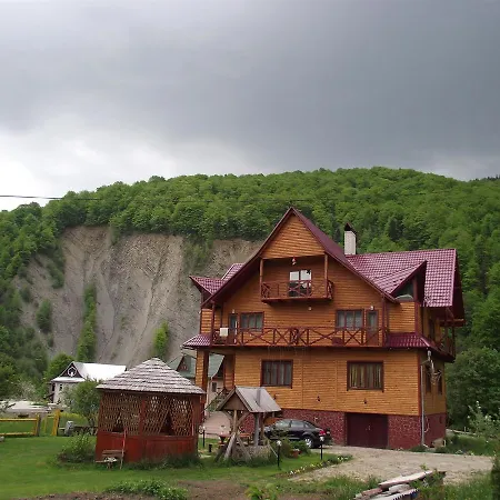 у тараса і лесі * Yaremche